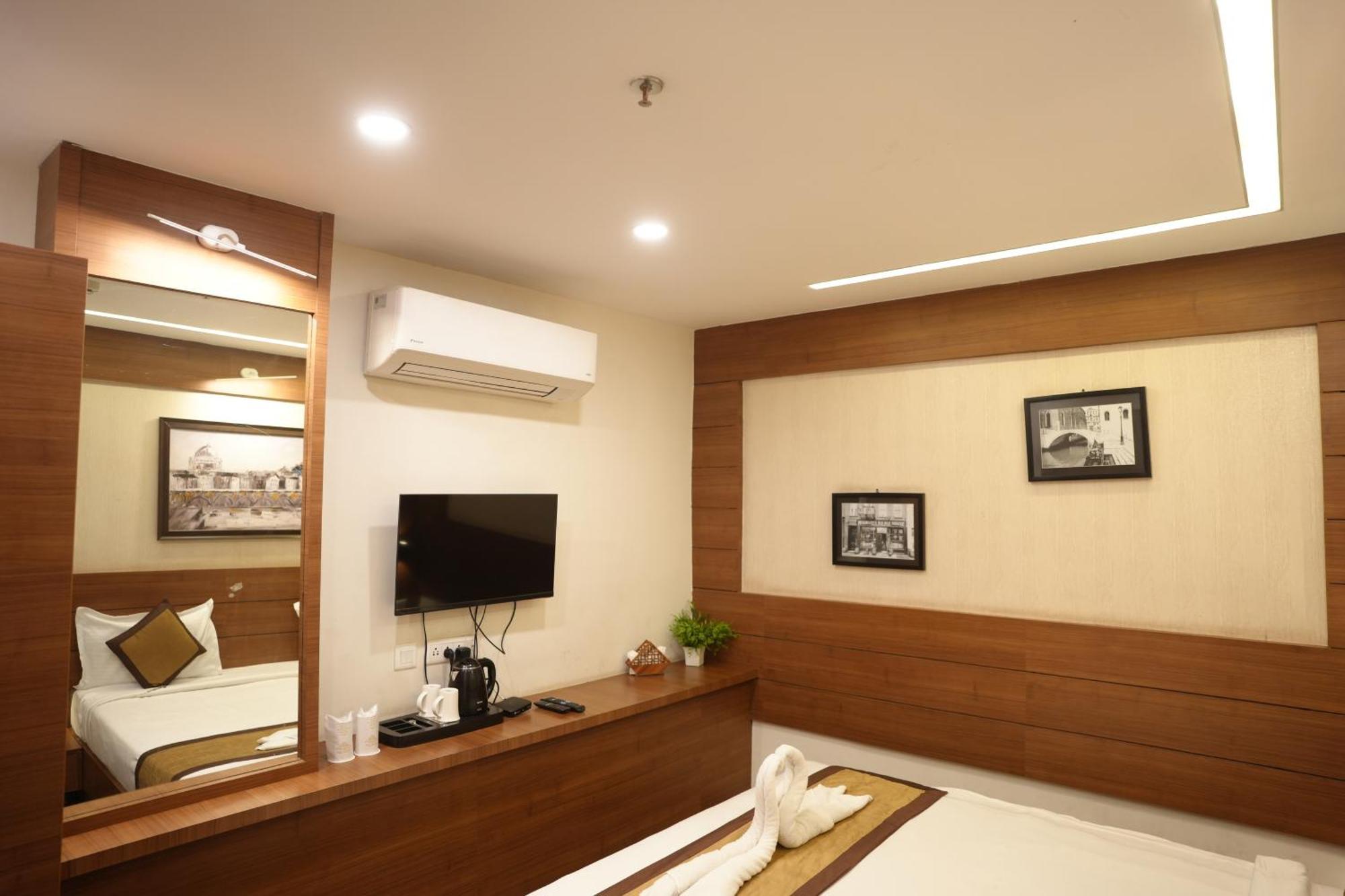 Hotel Silkhouse Premier Danapur Εξωτερικό φωτογραφία