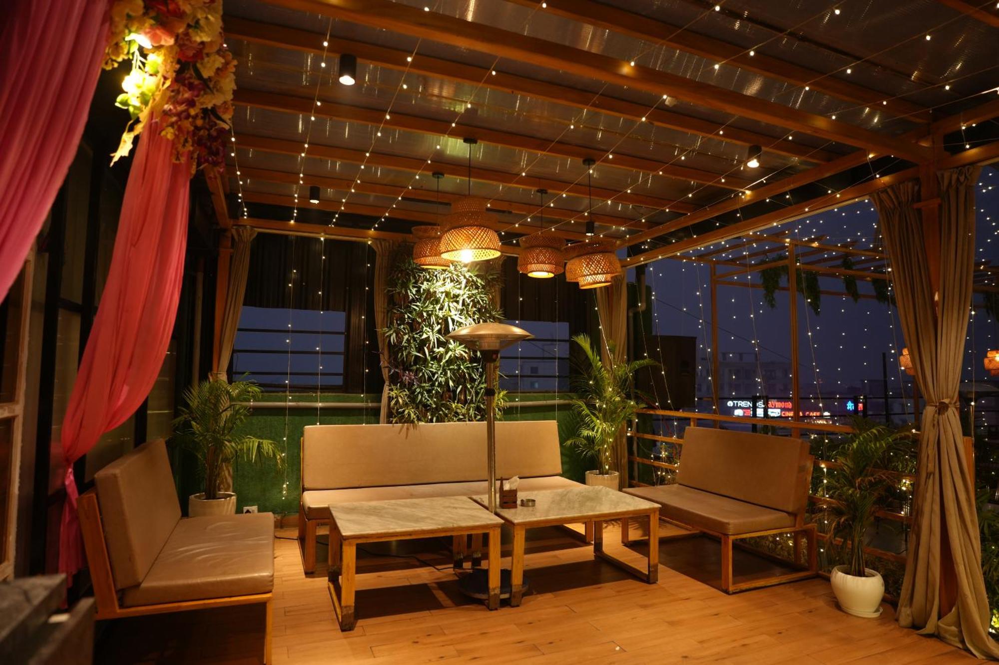 Hotel Silkhouse Premier Danapur Εξωτερικό φωτογραφία